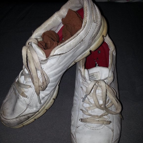 skechers for waitressing